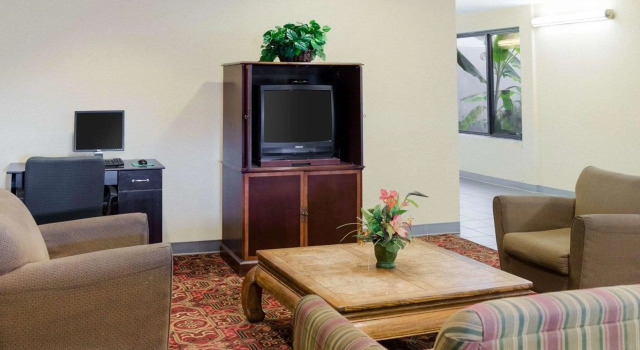 Econo Lodge Yazoo City, Rezerwuj Hotel Hotele w Missisipi ze śniadaniem, Śniadanie