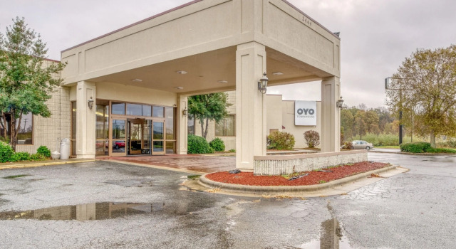 OYO Hotel Burlington South, จอง โรงแรม เบอร์ลิงตัน นอร์ทแคโรไลนา