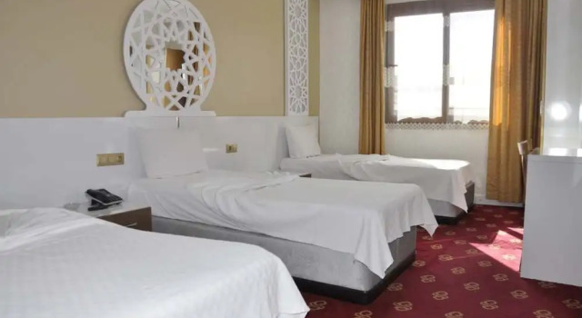 Трёхместный номер Standard Ugur Hotel