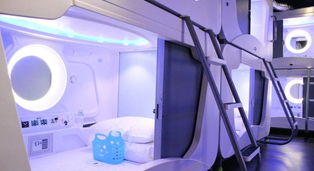Heybear Capsule Hotel