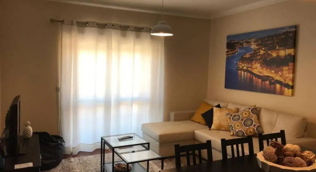 Oporto East House