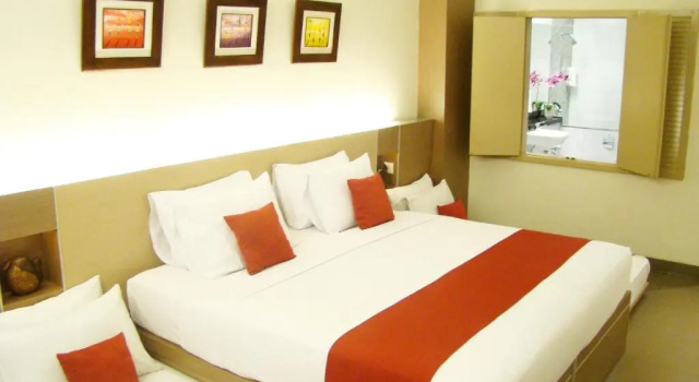 Executive Vierer Zimmer Mutiara Hotel and Convention