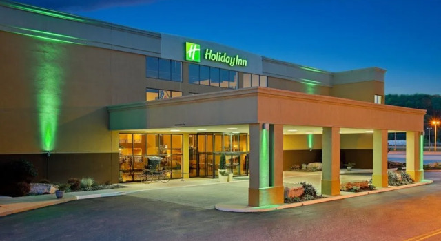 Holiday Inn Morgantown/Pa Turnpike Ex 298, Rezervasyon Otel Morgantown Pensilvanya