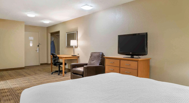 Четырёхместная студия Deluxe Extended Stay America Select Suites - Detroit - Warren