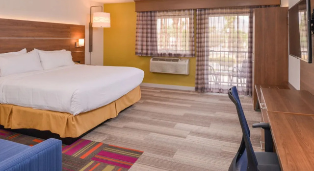 Двухместный номер Premium Holiday Inn Express Palm Desert by IHG