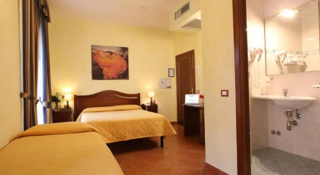 Трёхместный номер Hotel Bologna