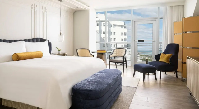 Двухместный клубный номер с частичным видом на океан The Ritz-Carlton, South Beach