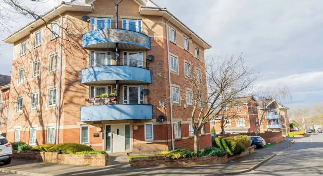 Modern 2-bed Flat Sleeps 4 Near City Centre and Utilita Arena, Varaa Huoneisto Birmingham West Midlands