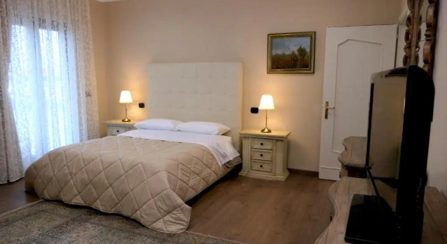 Erania Rooms & Apartments