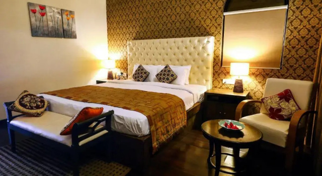 Люкс Blue Ocean The Fern Resort & Spa Ganpatipule, Series by Marriott