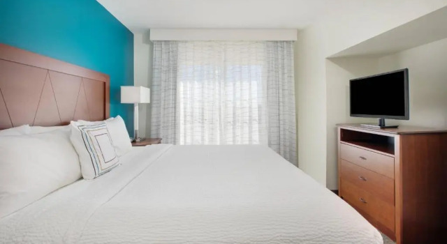 Двухместный люкс с 2 комнатами Residence Inn Midland