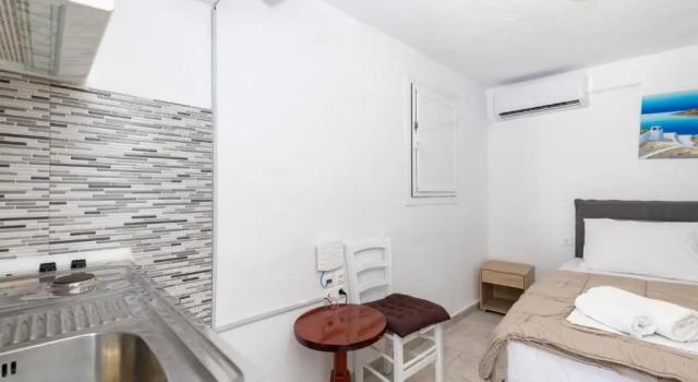 Villa Ostrich, Book Villa Exo Gialos Thiras Greece