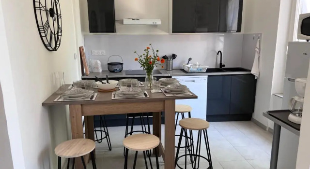 Коттедж Charmante maison Climatisée avec piscine au Calme à Carcassonne