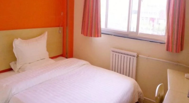 7Days Inn Suizhou Jiaotong Avenue Luhe