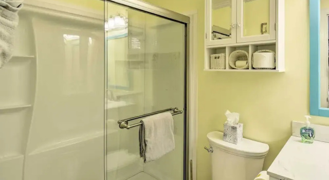 Коттедж с 2 комнатами с балконом Walk to Apache Pier: Coastal Condo w/ Pool Access