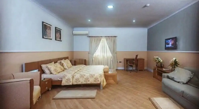 Люкс Presidential Цокольный этаж c 1 комнатой Quiet Pools Inn and Residence