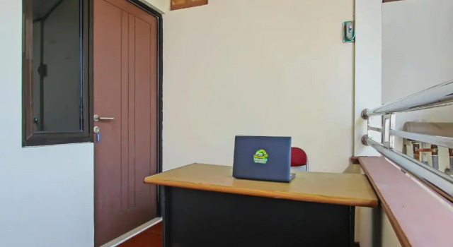 Hotel O Wahidin Guesthouse, Reservar Hotel Pekalongan Central Java