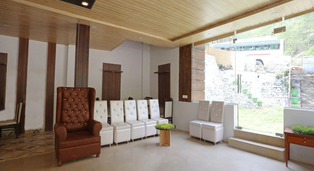 OYO 15219 Hotel Neer Buddha, Rezervovat Hotel Rišikéš Uttarakhand