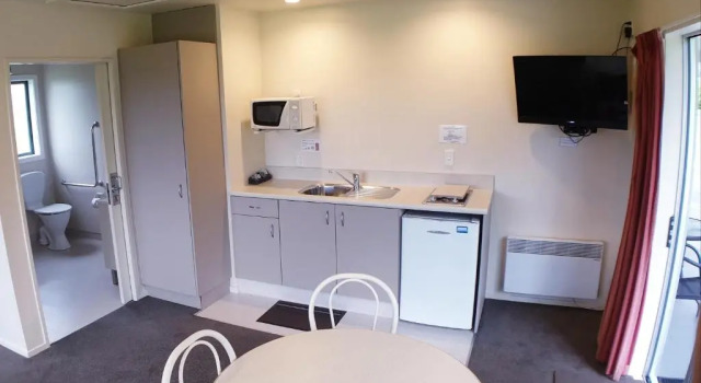Трёхместный номер Executive Glacier View Motel