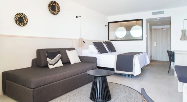 Семейный номер Standard с балконом Invisa Hotel Club Cala Verde