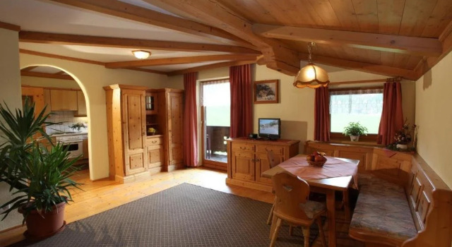 Gästehaus Hölzl, Забронировать Отель Отели Тироля 3 звезды, 3*