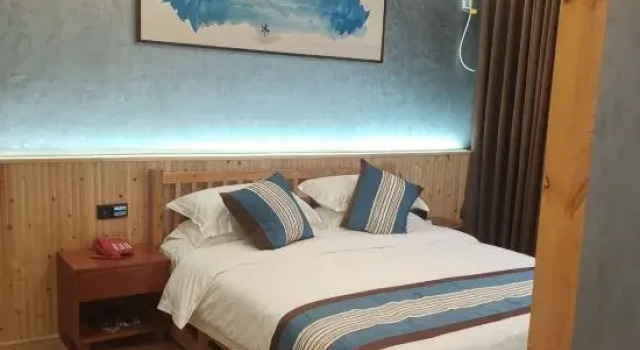 Люкс Deluxe Yongzhou Xiaoxiang Yeyu Inn
