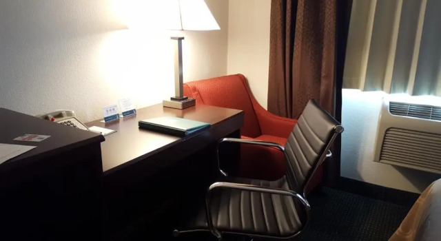 Номер Standard Quality Inn Ozark-Springfield South