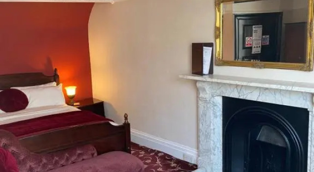 Номер Standard The Tudor Hotel