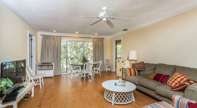 248d N. Windward Drive by Hodnett Cooper, Book Hotel Hoteller i St Simons Island med pool, Swimmingpool