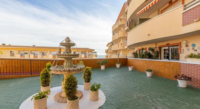 797 Holiday Rentals- Piso con amplia terraza a solo 1 min de la playa