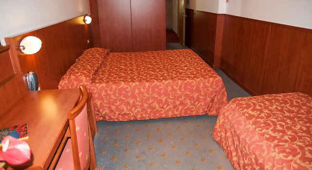 Трёхместный номер Standard Hotel Garden NEW MANAGEMENT