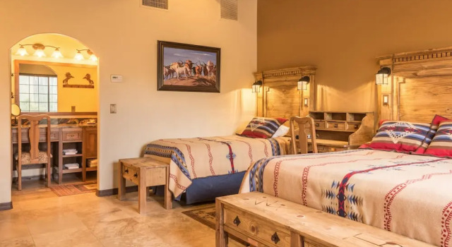 Номер Deluxe White Stallion Ranch