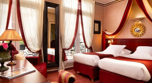 Двухместный номер Deluxe с балконом Hotel Britannique