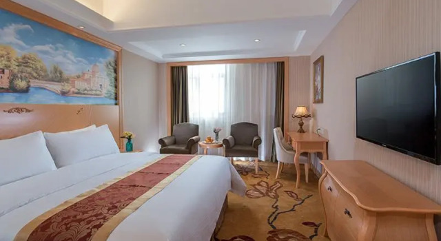 Vienna Hotel Shenzhen Lilang Wanguo, Забронировать Отель Отели Шэньчжэнь 3 звезды, 3*