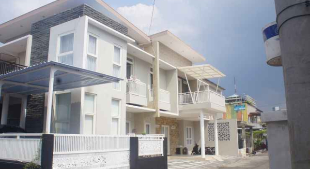 Sawahan Villa