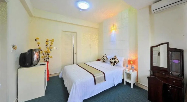 Номер Superior с балконом Ideal Hotel Hue