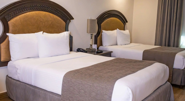 Четырёхместный полулюкс Best Western PLUS Monterrey Colón