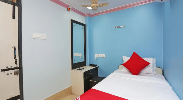 Номер Standard OYO 36039 Sri Vinayak Residency
