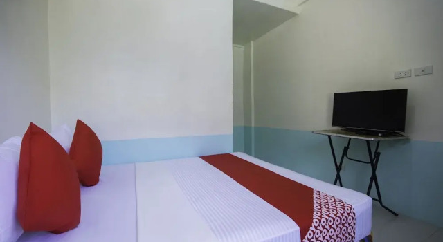 Двухместный номер Standard OYO 725 Richdel Resort Hotel