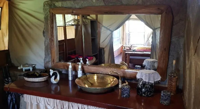 Mara Siria Tented Camp & Cottages, Boek Hotel Mara Rianta Rift Valley Province