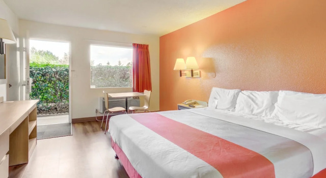 Номер Micfridge Motel 6-Medford, OR - North
