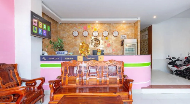Spot On 793 Minh Hoang Hotel, Забронировать Отель Нячанг Кханьхоа, рядом с Гора Ангелов