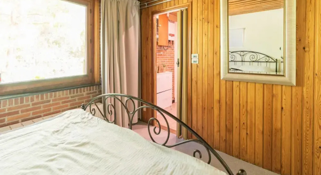 Бунгало Lovely Chalet in Arendonk With Terrace