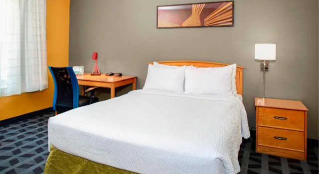 Двухместный люкс TownePlace Suites Fresno