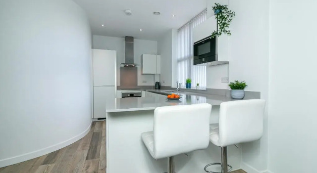 Апартаменты Executive Apartment Close to Station