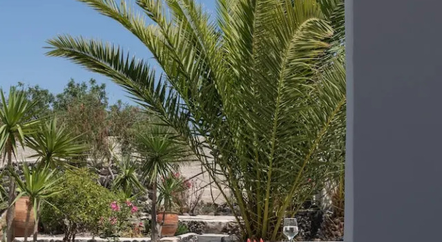 Двухместный номер Standard с балконом Rivari Santorini Hotel