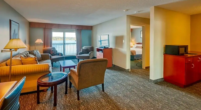 Номер Deluxe Anchor Inn & Suites, BW Signature Collection