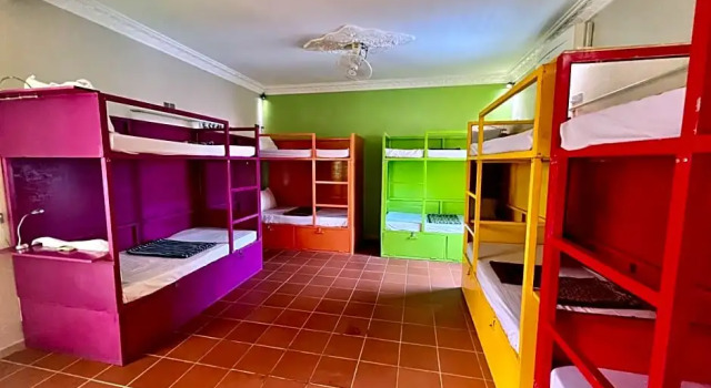 Кровать в общем номере The Funky Village