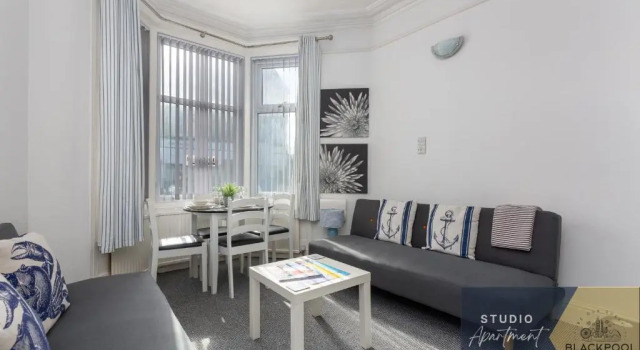 Апартаменты Цокольный этаж Reads Court Holiday Apartments