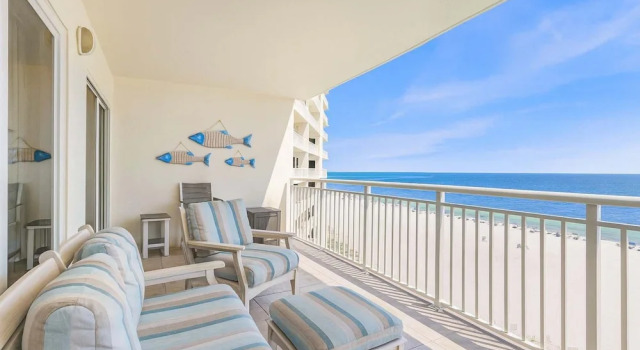 Апартаменты Admirals Quarters 806- Luxury Beachfront 8th fl